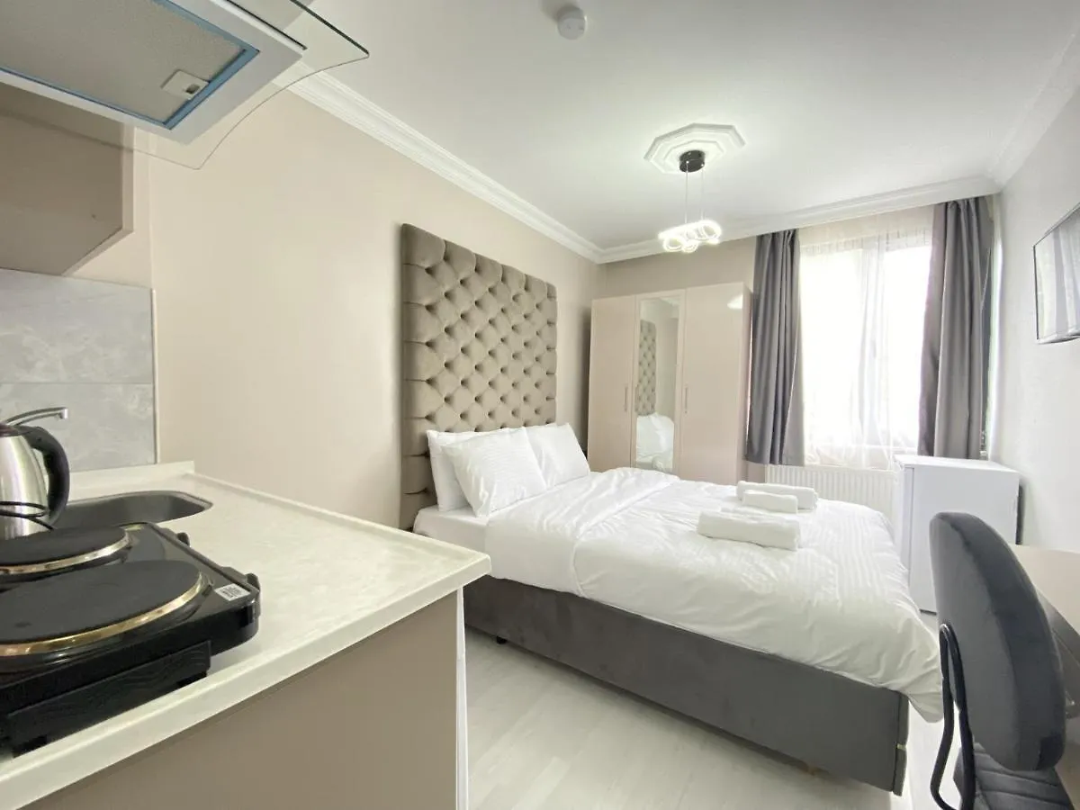 Chic Studio Flat 5 Min To Trump Tower And Metro Istanbul Apartment